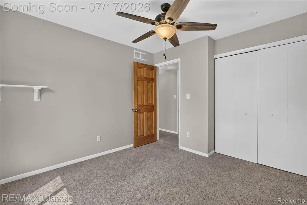 268 Peninsula Lake Drive Highland Charter Township MI 48357