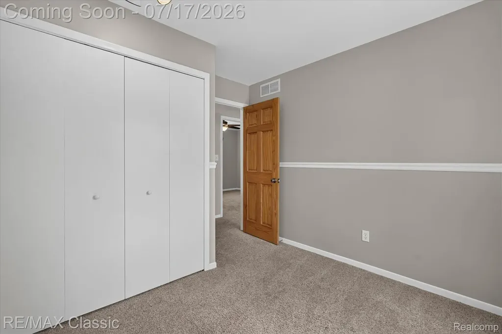 268 Peninsula Lake Drive Highland Charter Township MI 48357