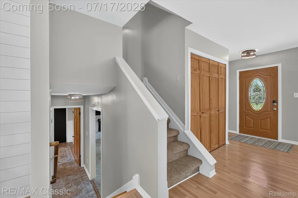 268 Peninsula Lake Drive Highland Charter Township MI 48357