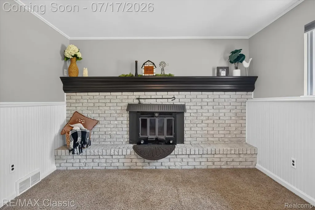 268 Peninsula Lake Drive Highland Charter Township MI 48357
