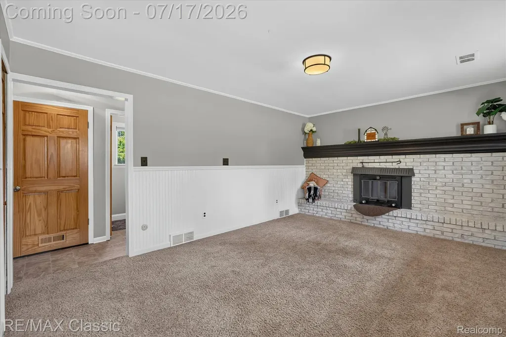 268 Peninsula Lake Drive Highland Charter Township MI 48357