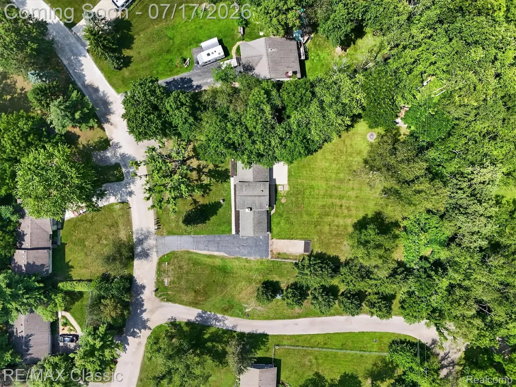 268 Peninsula Lake Drive Highland Charter Township MI 48357