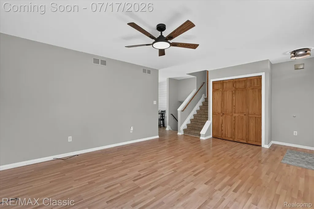 268 Peninsula Lake Drive Highland Charter Township MI 48357