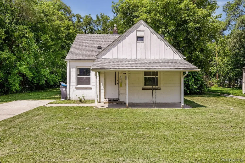 28618 Glenwood Street Inkster City MI 48141