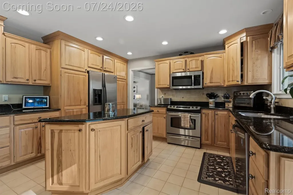 40536 Skender Street Clinton Charter Township MI 48038