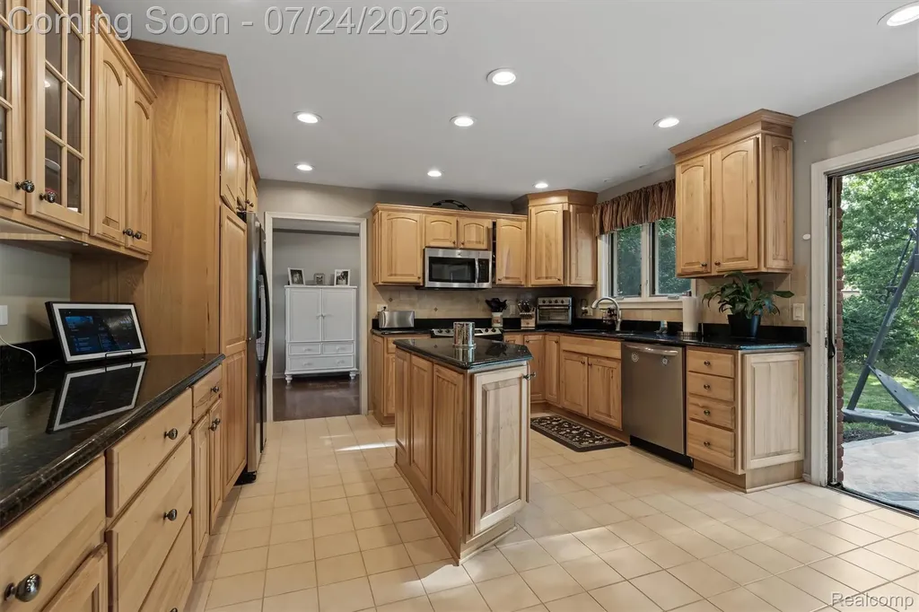 40536 Skender Street Clinton Charter Township MI 48038