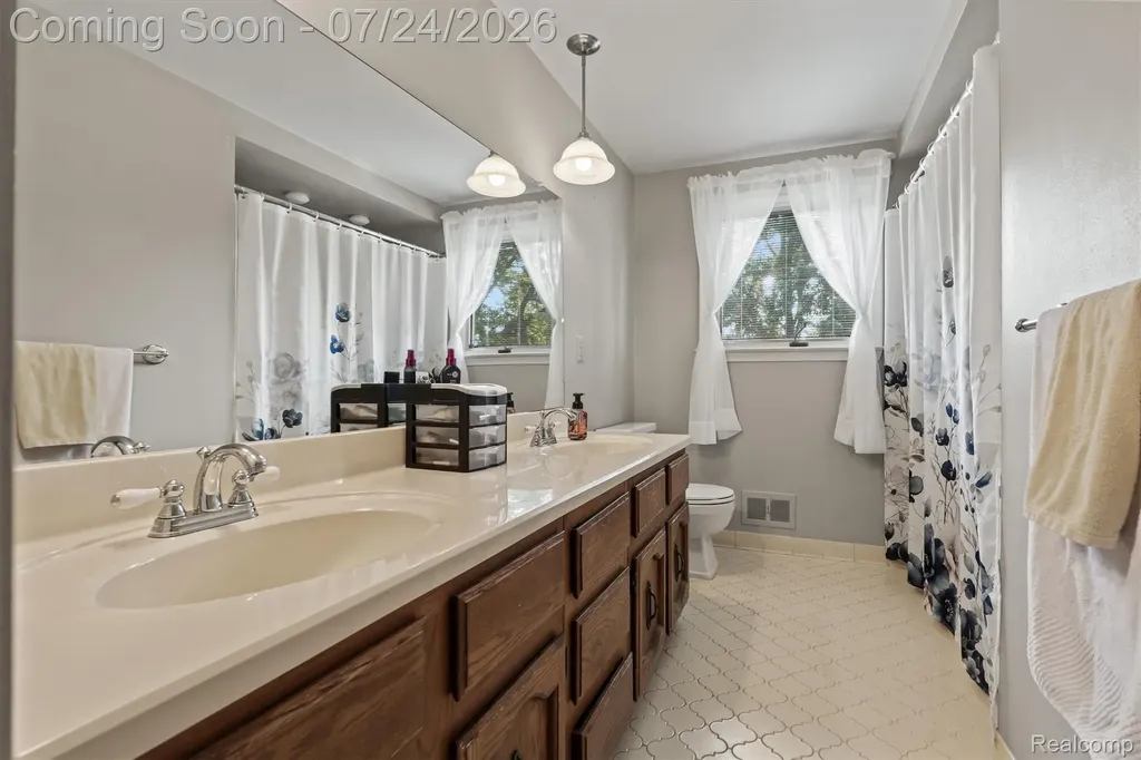 40536 Skender Street Clinton Charter Township MI 48038