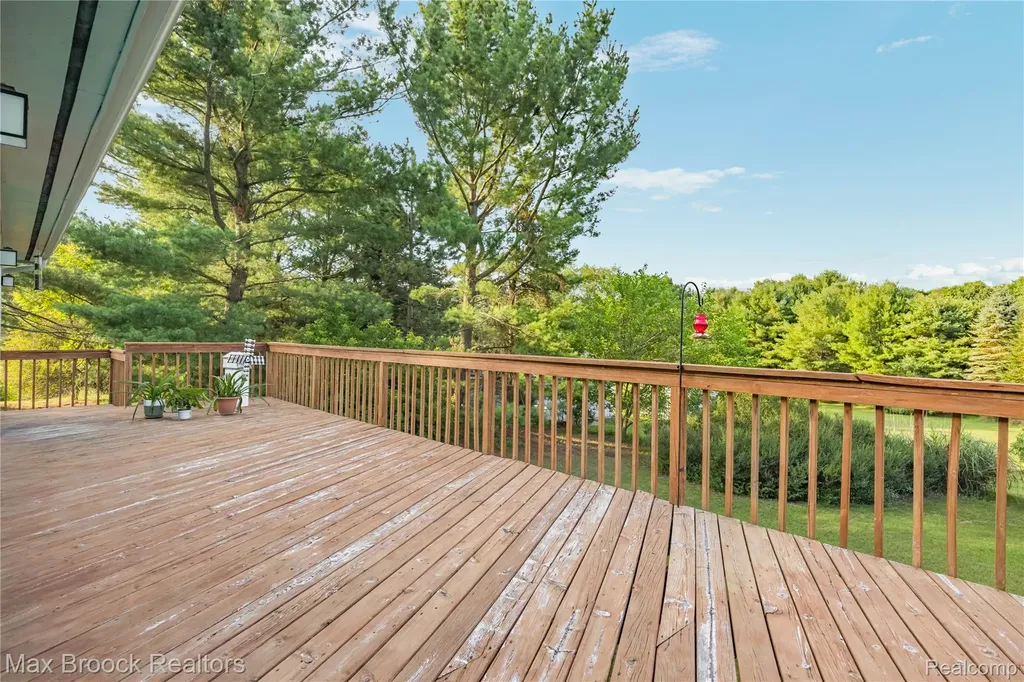 4622 Fleck Drive Hartland Township MI 48430
