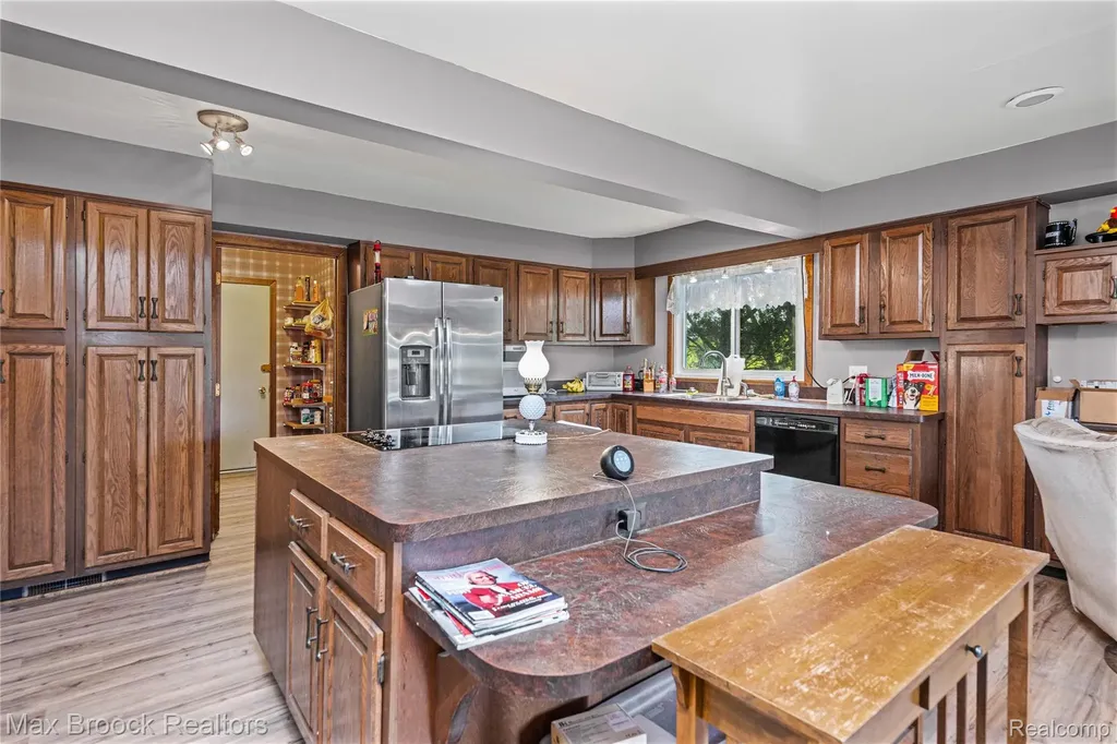 4622 Fleck Drive Hartland Township MI 48430