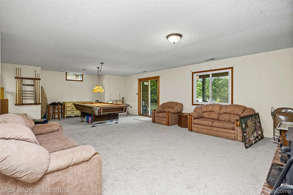 4622 Fleck Drive Hartland Township MI 48430