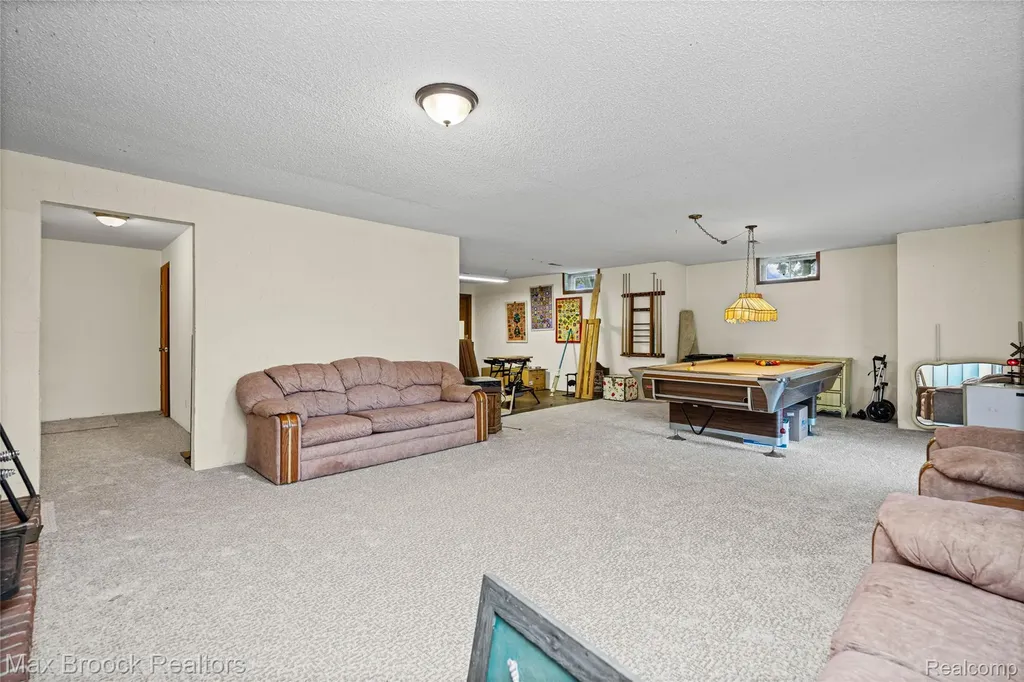 4622 Fleck Drive Hartland Township MI 48430