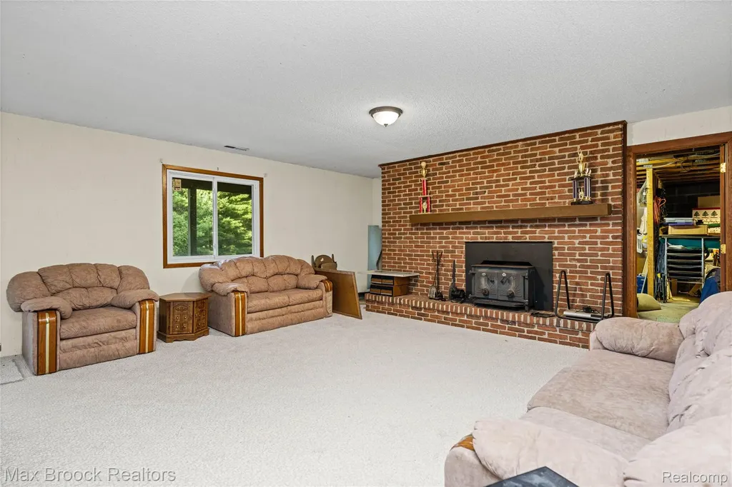 4622 Fleck Drive Hartland Township MI 48430