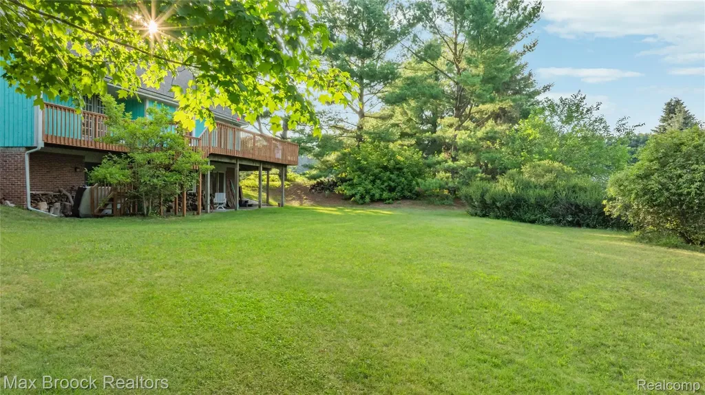 4622 Fleck Drive Hartland Township MI 48430