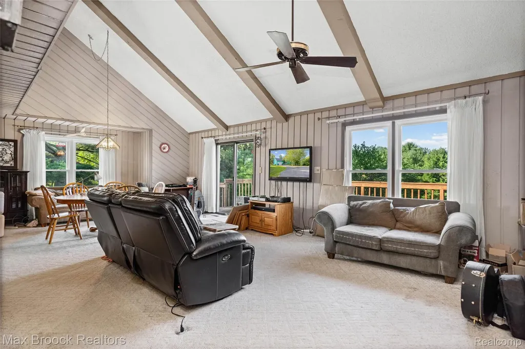 4622 Fleck Drive Hartland Township MI 48430
