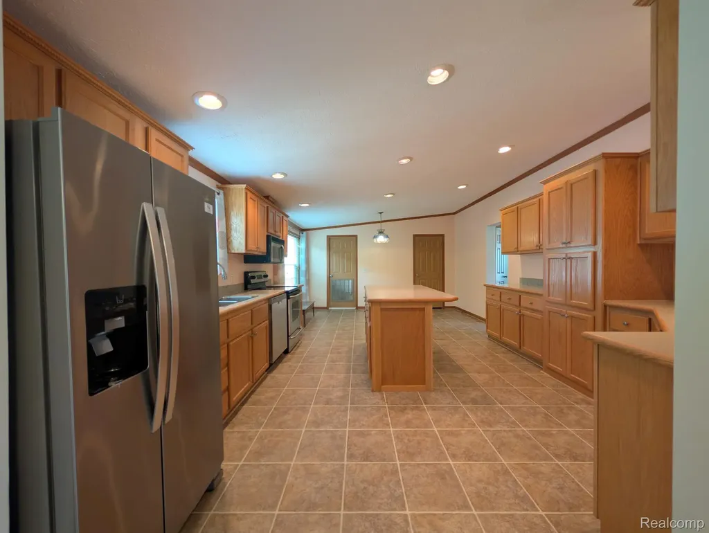 11766 Village Pines Court Green Oak Township MI 48178