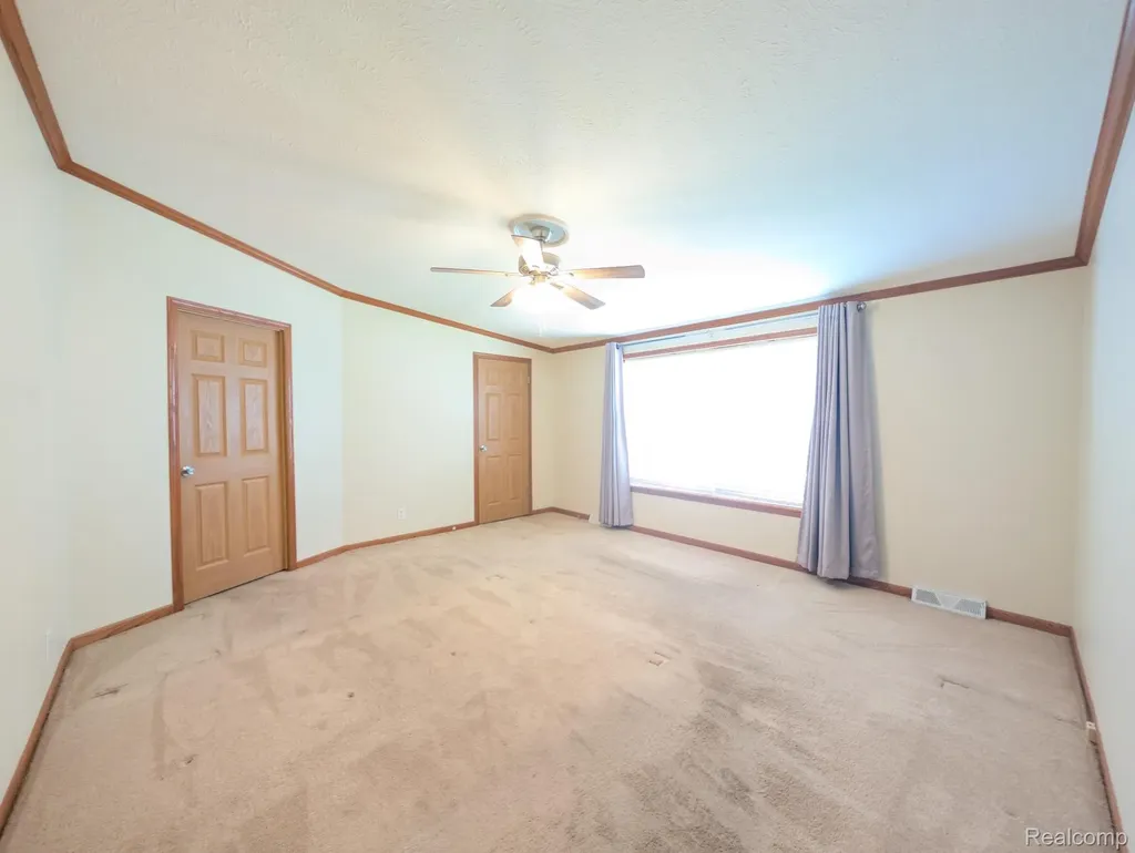 11766 Village Pines Court Green Oak Township MI 48178