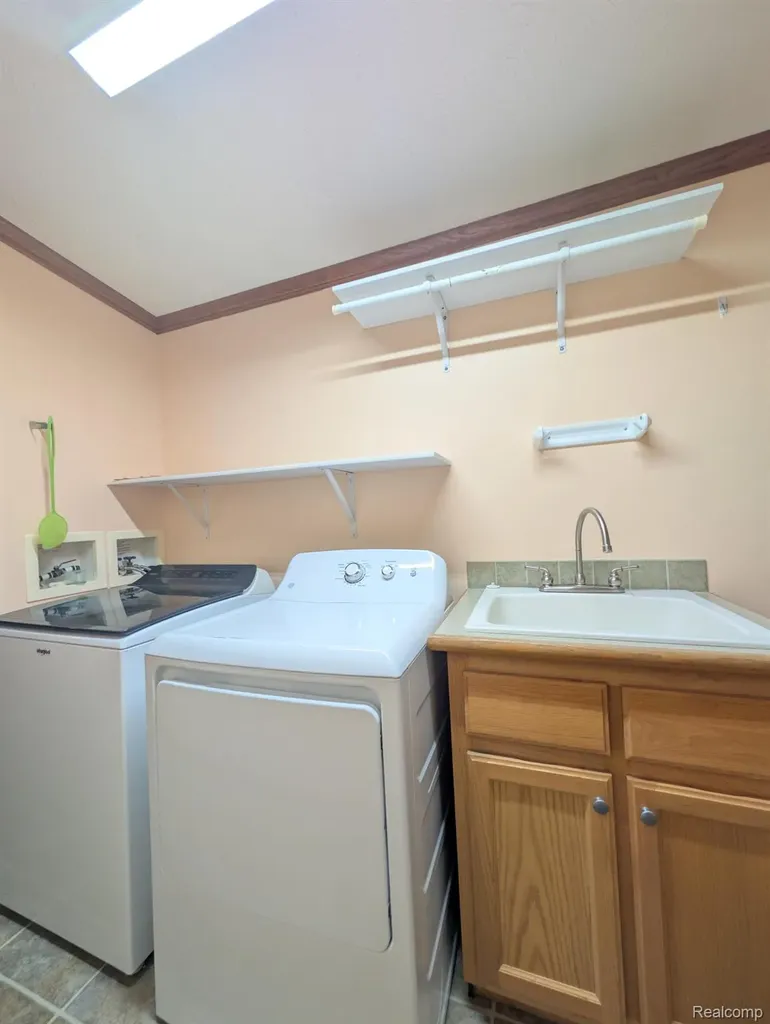 11766 Village Pines Court Green Oak Township MI 48178