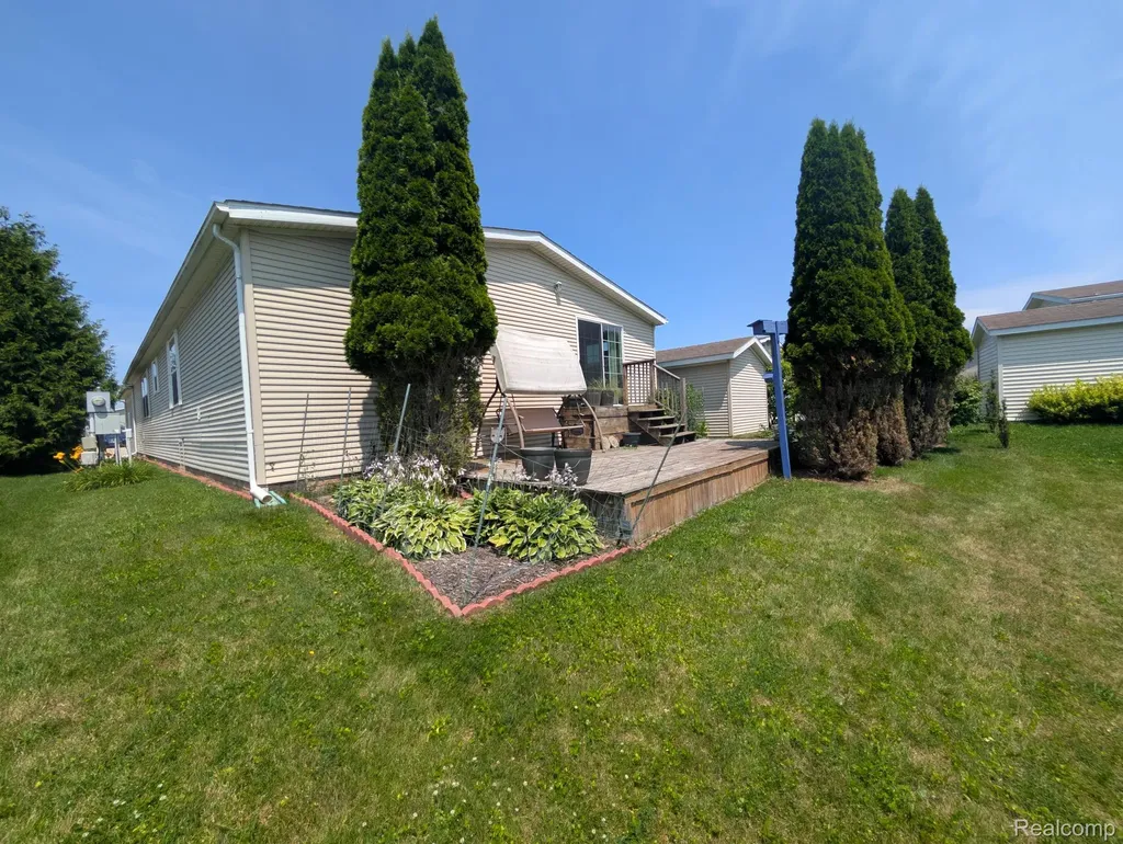11766 Village Pines Court Green Oak Township MI 48178