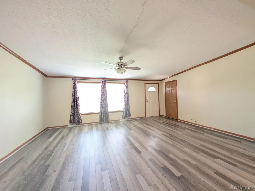 11766 Village Pines Court Green Oak Township MI 48178