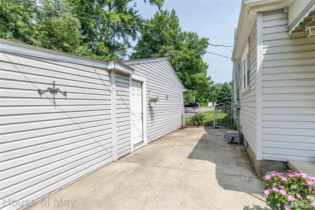 45247 Bemis Road Sumpter Township MI 48111