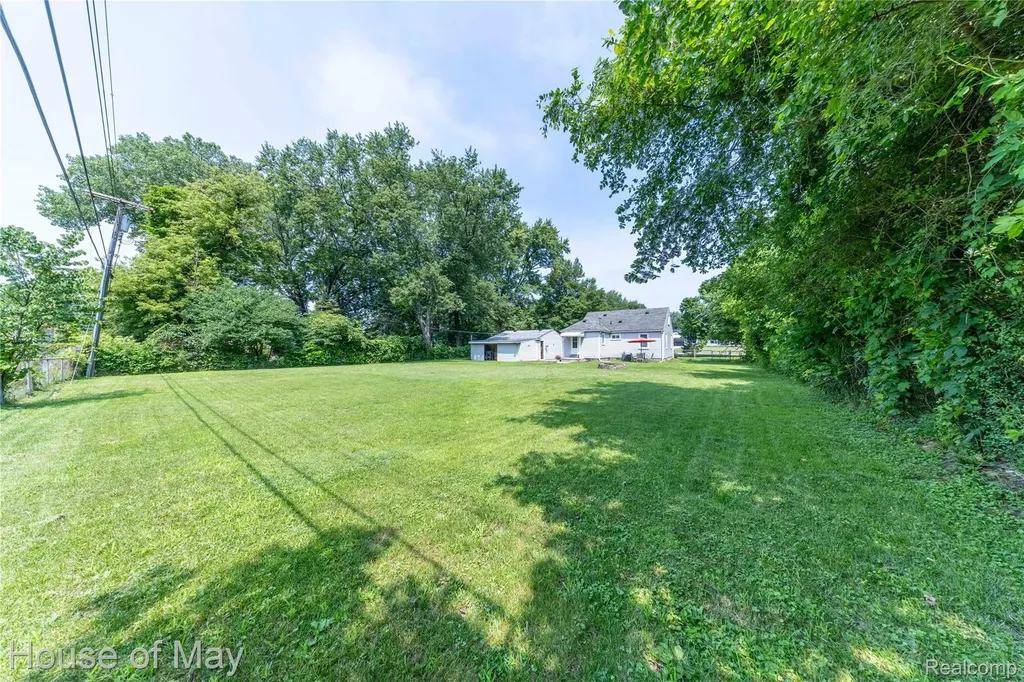 45247 Bemis Road Sumpter Township MI 48111