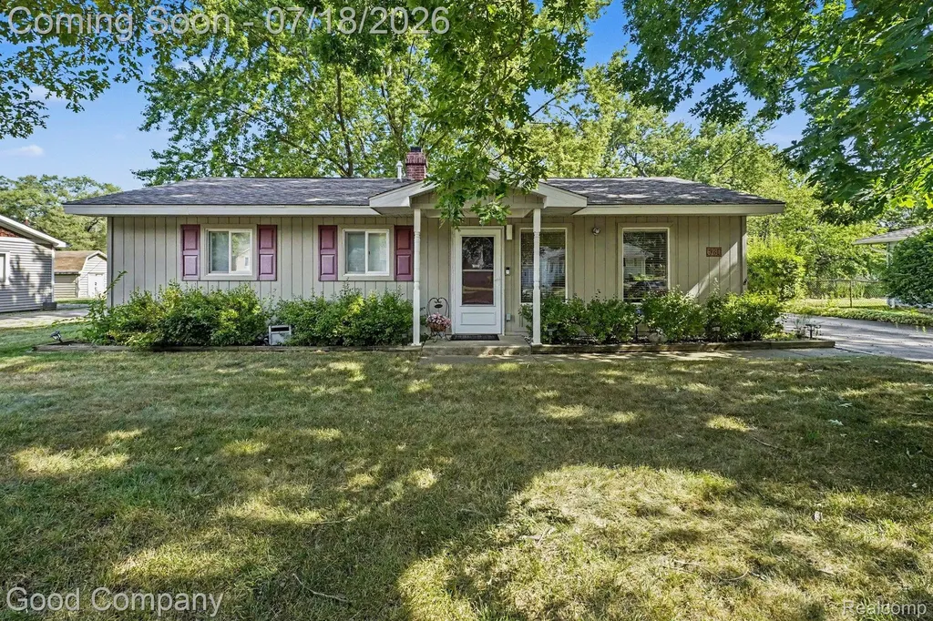 6284 Woodsdale Drive Grand Blanc Charter Township MI 48439