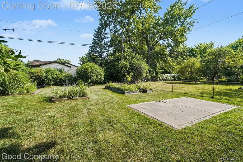 6284 Woodsdale Drive Grand Blanc Charter Township MI 48439