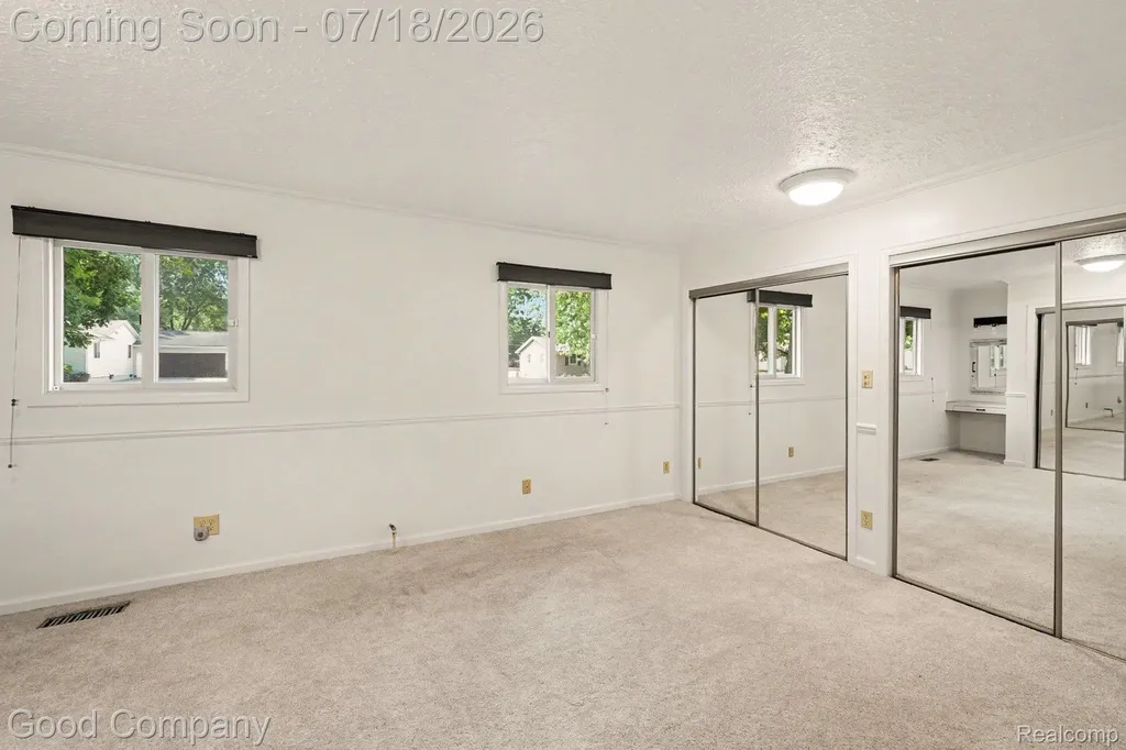 6284 Woodsdale Drive Grand Blanc Charter Township MI 48439