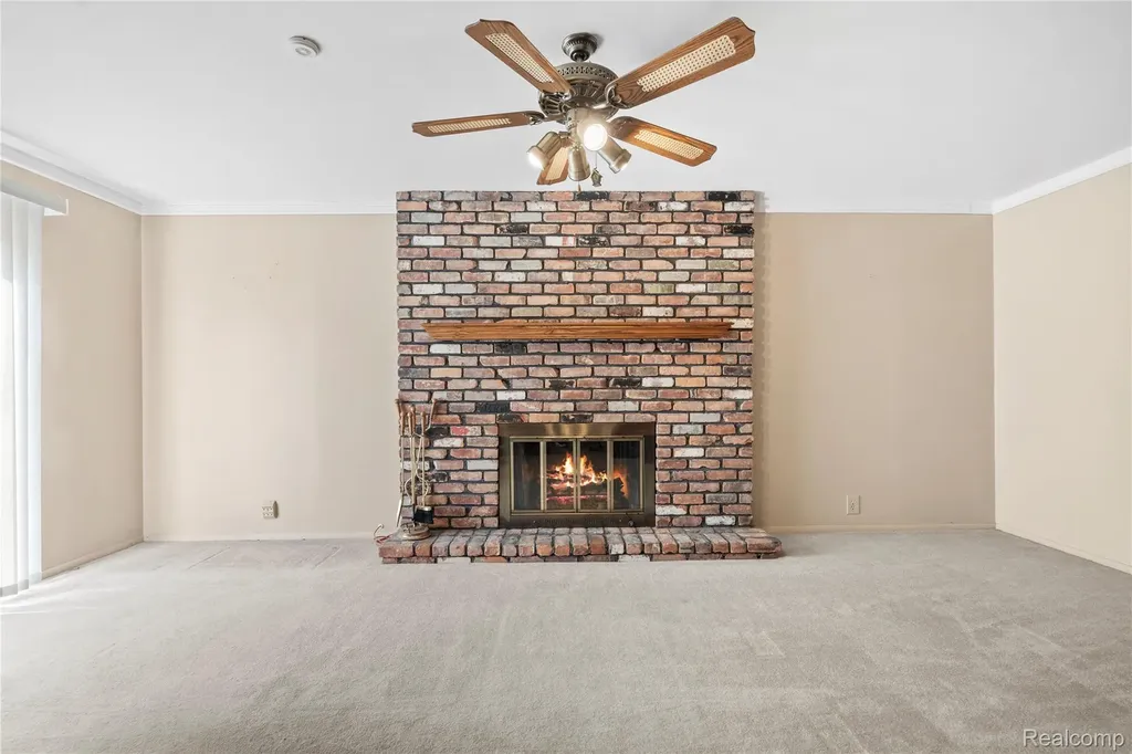 24208 Cambridge Street Woodhaven City MI 48183