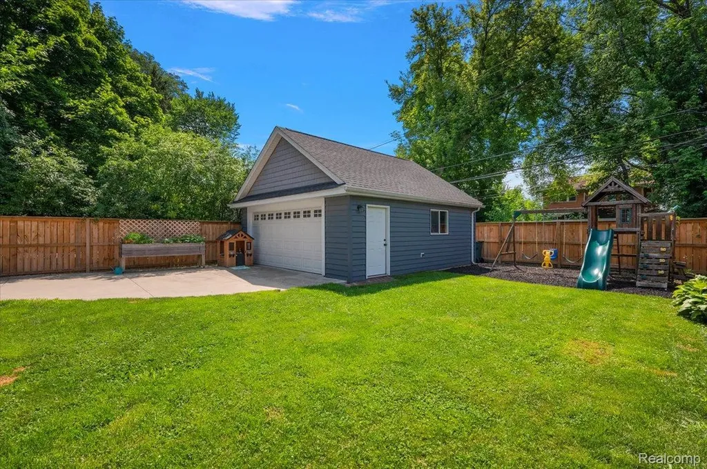 1275 Dorothea Road Berkley City MI 48072
