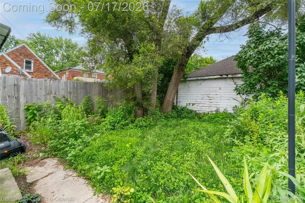 18455 Santa Rosa Drive Detroit City MI 48221