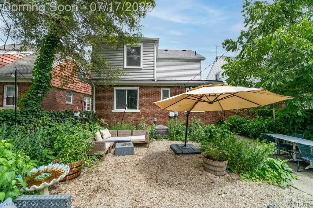 18455 Santa Rosa Drive Detroit City MI 48221