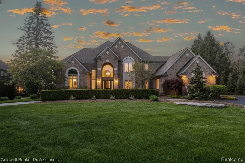 2531 Cedar Brook Court Rochester Hills City MI 48309