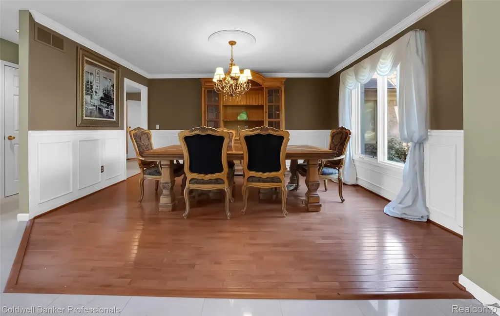 2531 Cedar Brook Court Rochester Hills City MI 48309