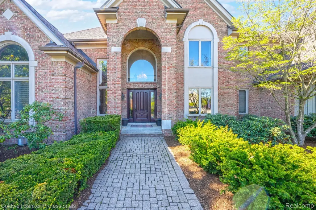 2531 Cedar Brook Court Rochester Hills City MI 48309