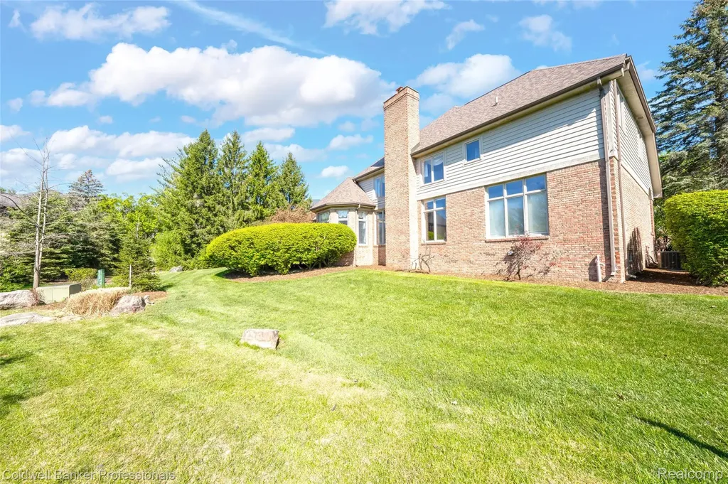 2531 Cedar Brook Court Rochester Hills City MI 48309