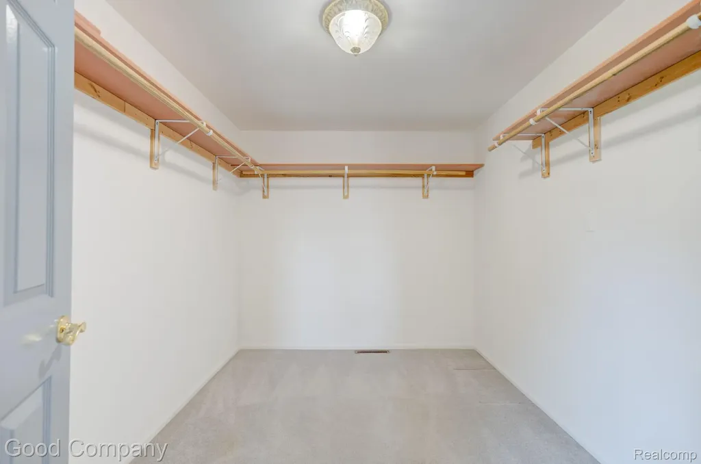 3062 Saint Jude Drive Waterford Charter Township MI 48329