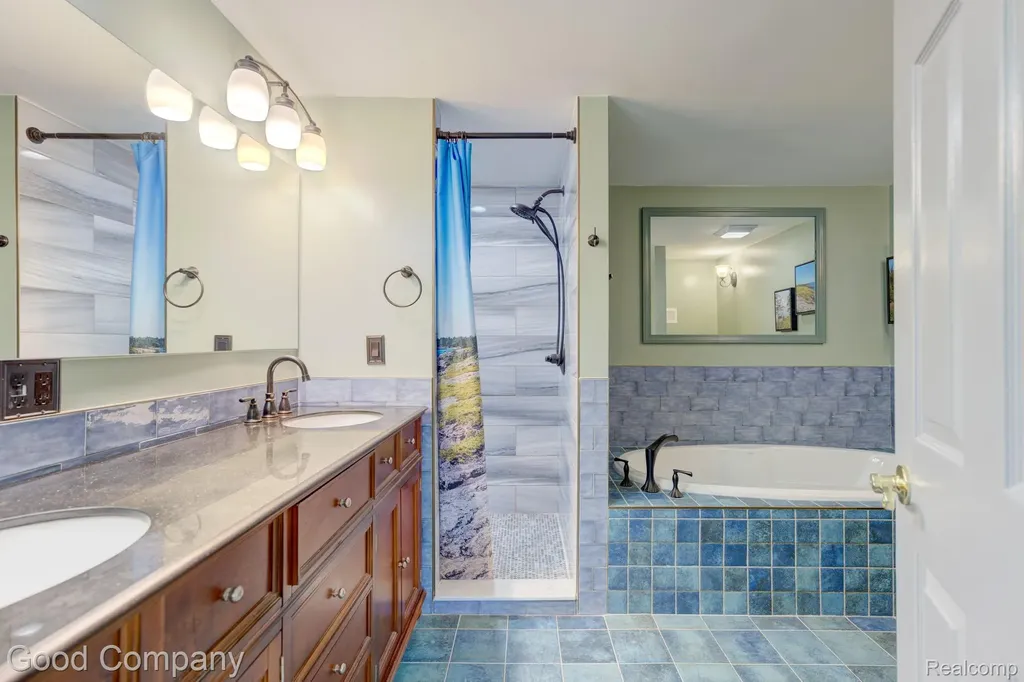 3062 Saint Jude Drive Waterford Charter Township MI 48329