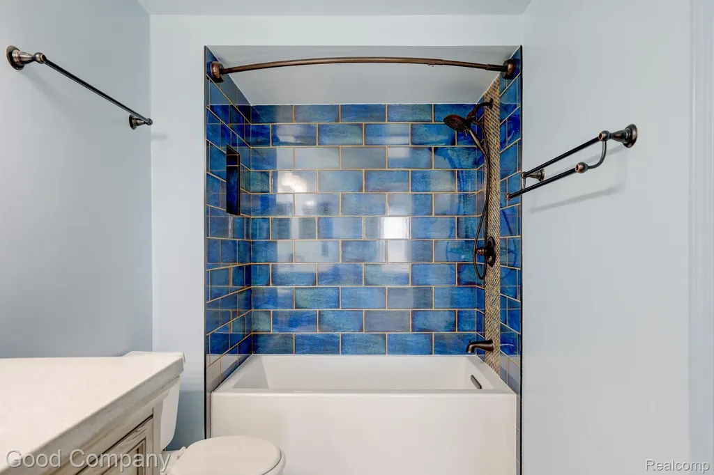 3062 Saint Jude Drive Waterford Charter Township MI 48329