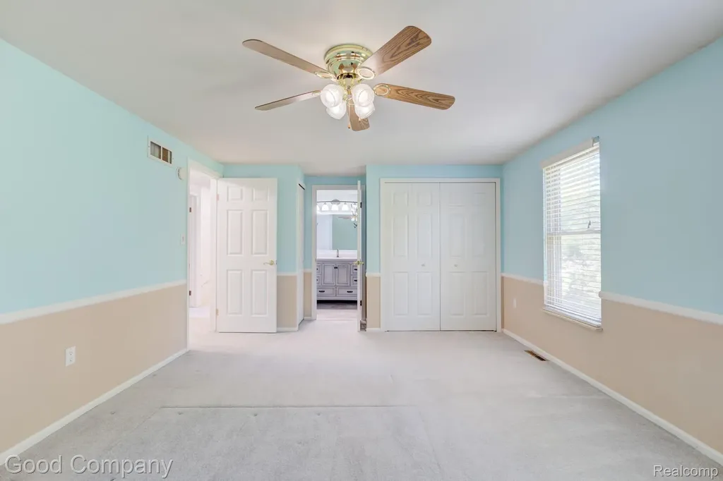 3062 Saint Jude Drive Waterford Charter Township MI 48329