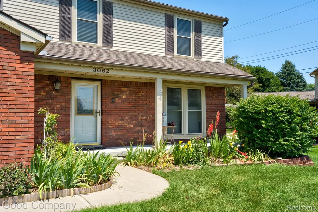 3062 Saint Jude Drive Waterford Charter Township MI 48329