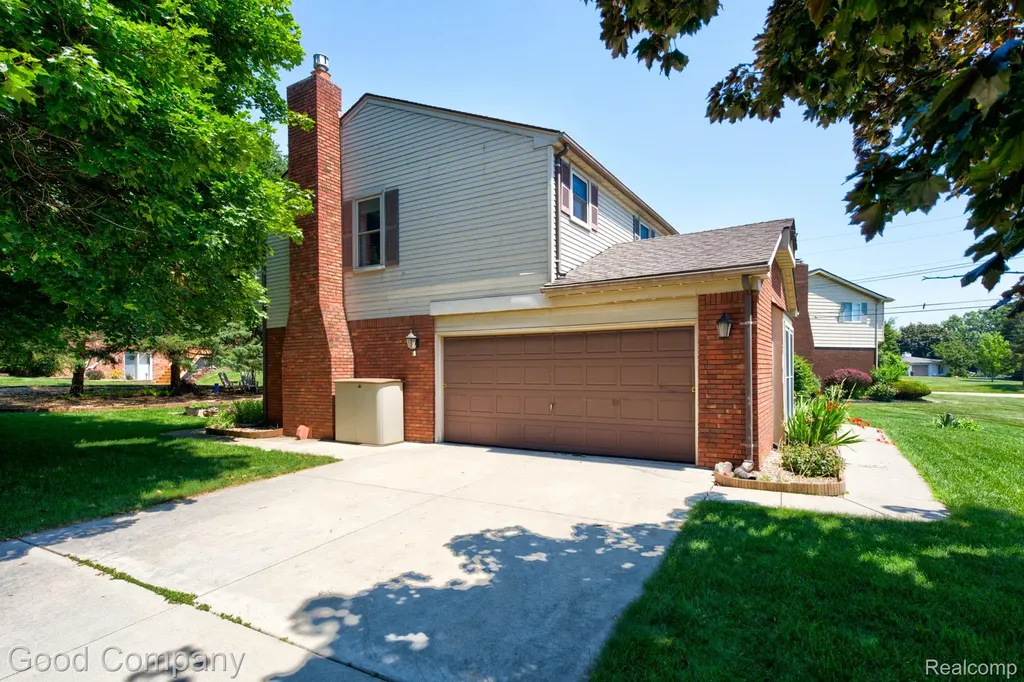 3062 Saint Jude Drive Waterford Charter Township MI 48329