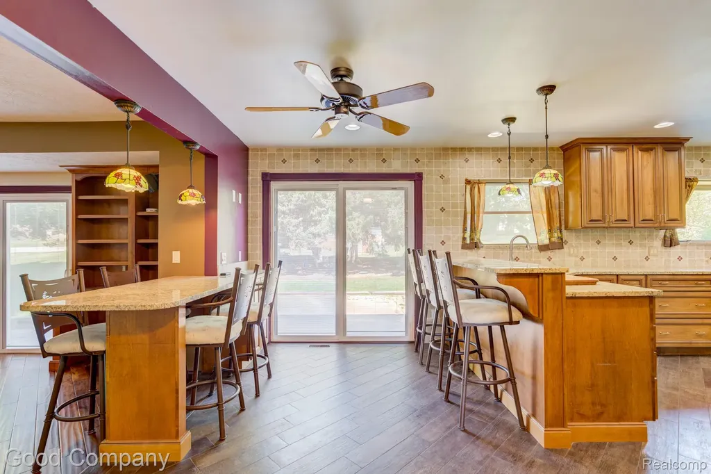 3062 Saint Jude Drive Waterford Charter Township MI 48329