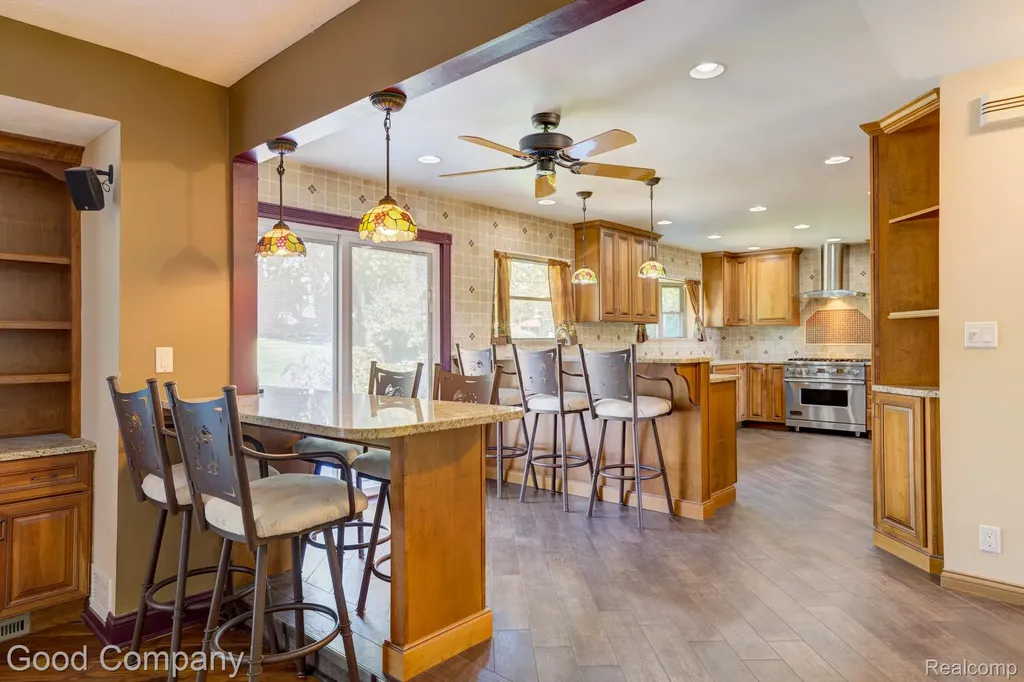 3062 Saint Jude Drive Waterford Charter Township MI 48329