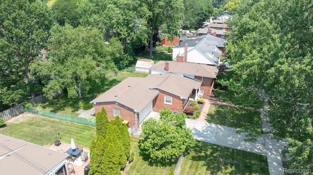 1880 Waverly Street Trenton City MI 48183
