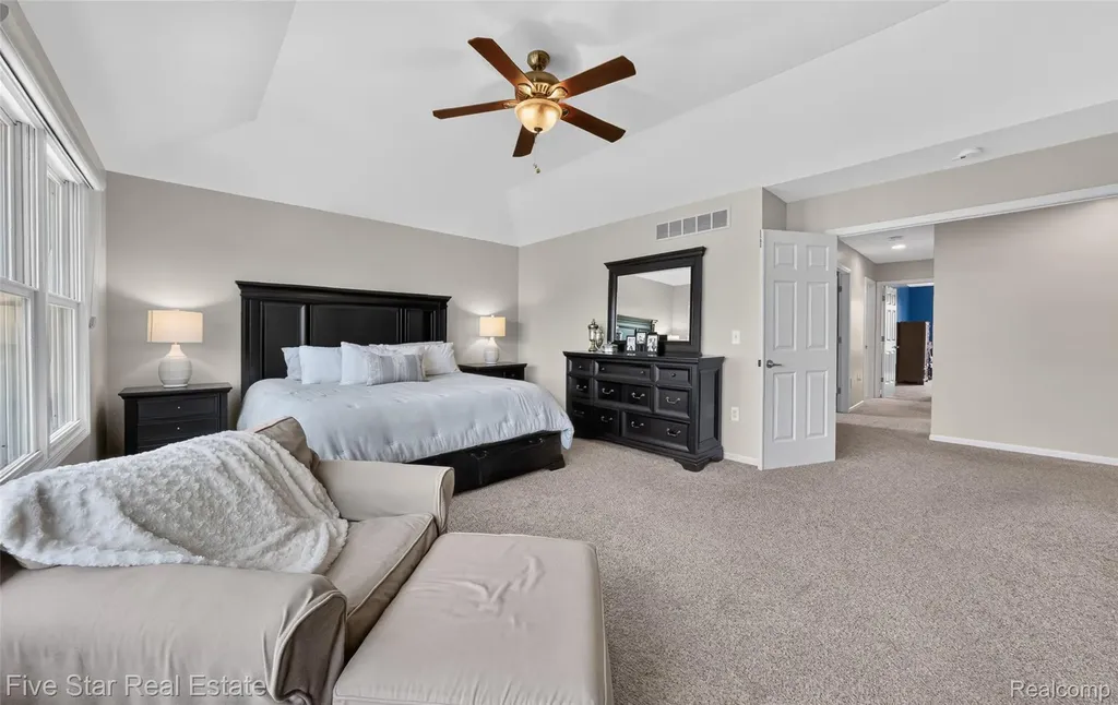 1750 Cheshire Lane Commerce Charter Township MI 48382