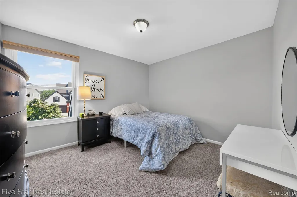 1750 Cheshire Lane Commerce Charter Township MI 48382