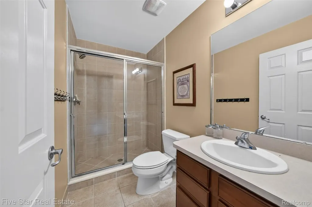 1750 Cheshire Lane Commerce Charter Township MI 48382
