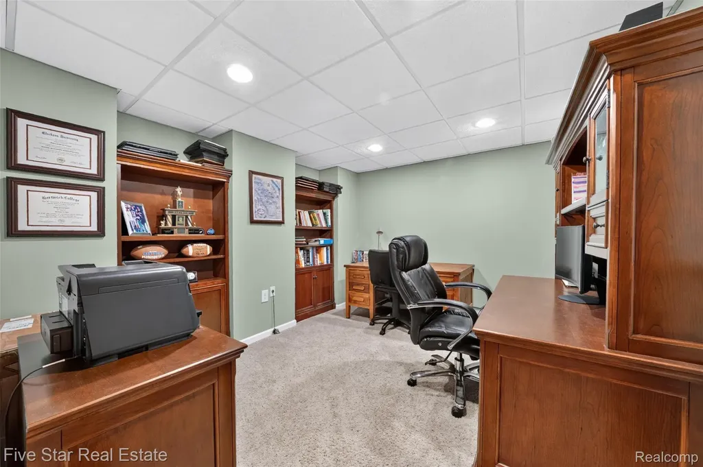 1750 Cheshire Lane Commerce Charter Township MI 48382