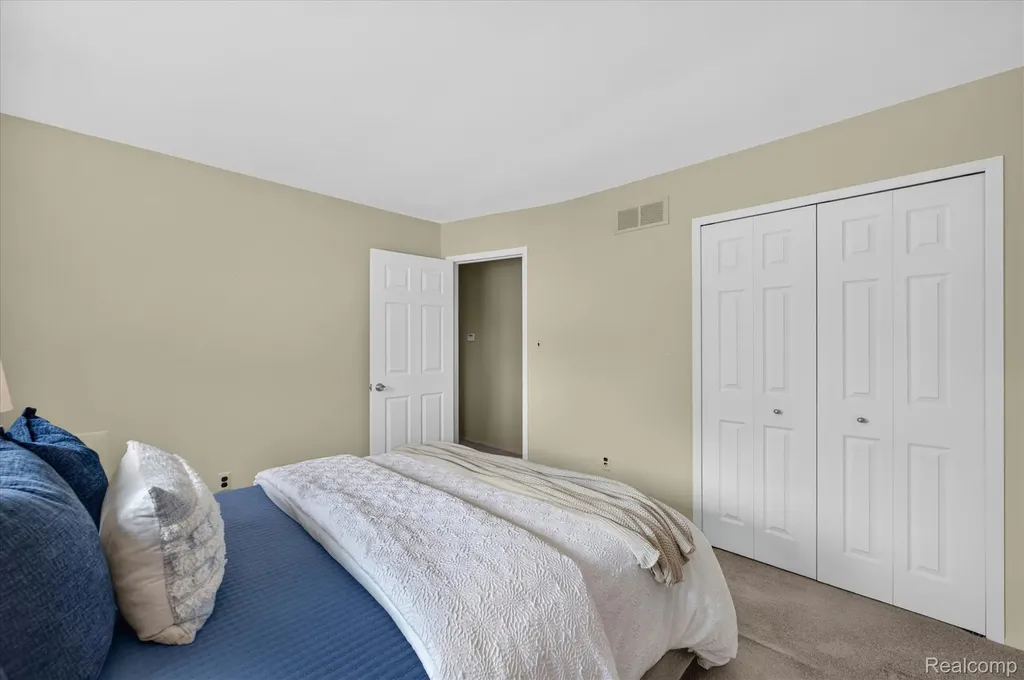 7026 London Court Canton Charter Township MI 48187